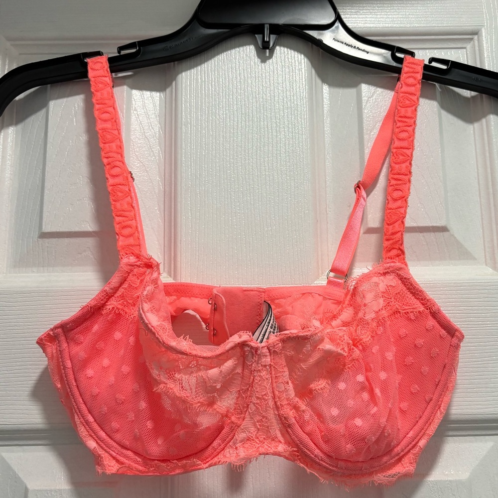 Victoria’s Secret coral push up without padding bra, size 36C.